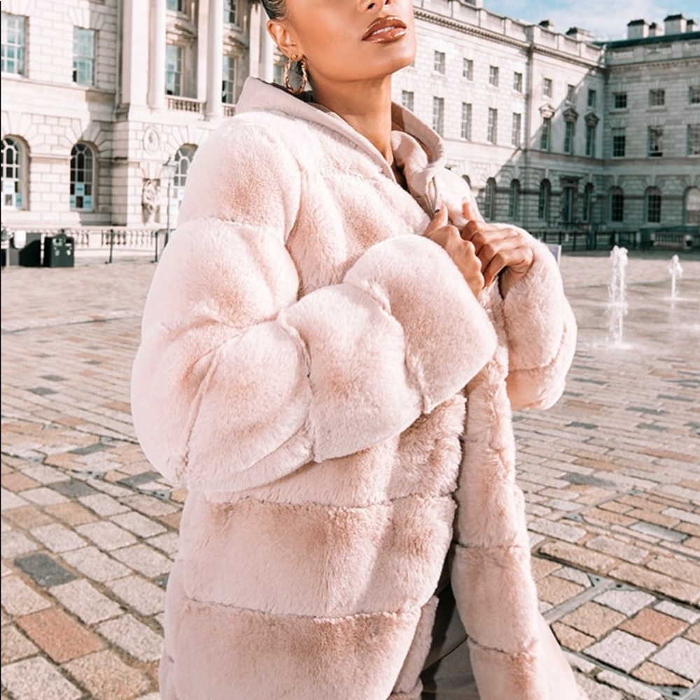 Gorgeous never worn nude faux fur coat